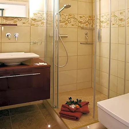 Отель Strandhotel Buckow & Gut-hotels Muncheberg