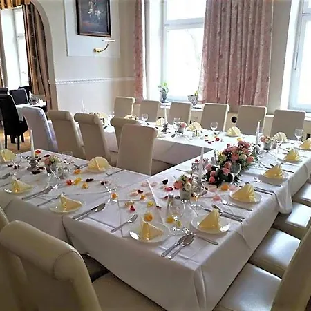 Отель Strandhotel Buckow & Gut-hotels